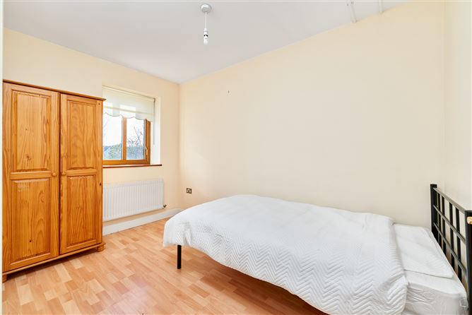 2 Chestnut Square, Navan, Meath