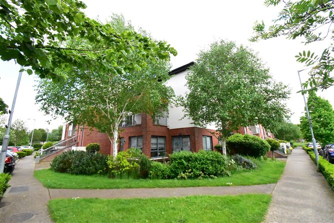 13 Rosse Court Way, Lucan, Dublin