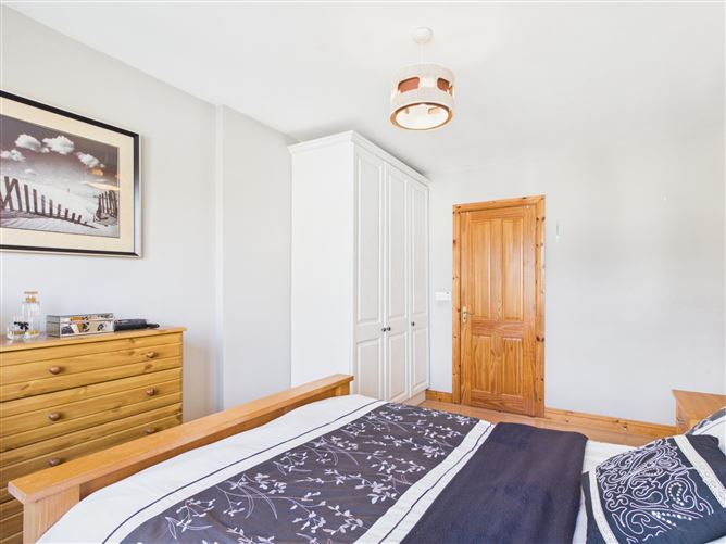 Photo 10 of 22 — 63 Marlstone Manor, Brittas Road, Thurles, Co. Tipperary
