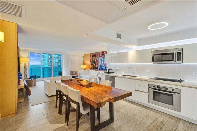 Atlantic Travertine,Miami Beach,Florida,USA