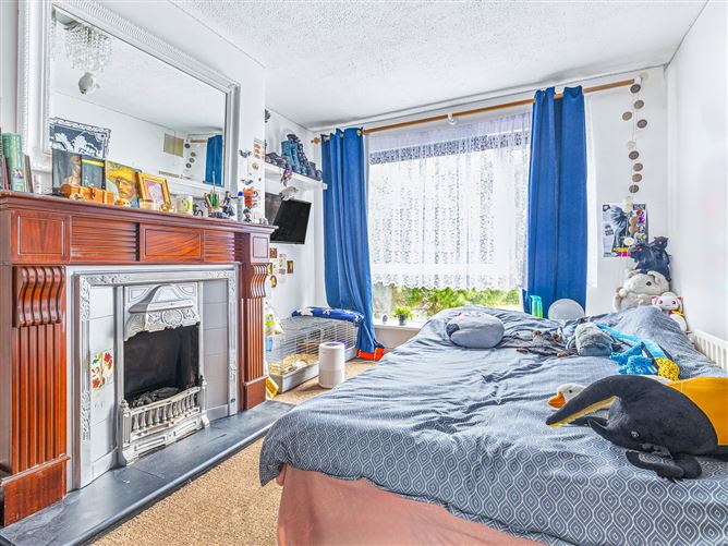 12 Fernwood Avenue, Springfield, Tallaght,   Dublin 24