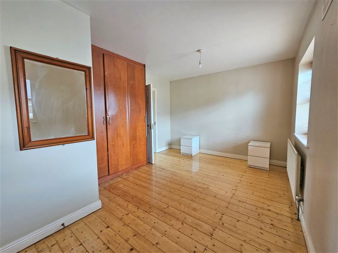 18 The Square, Cnoc na Greine, Kilcullen, Kildare