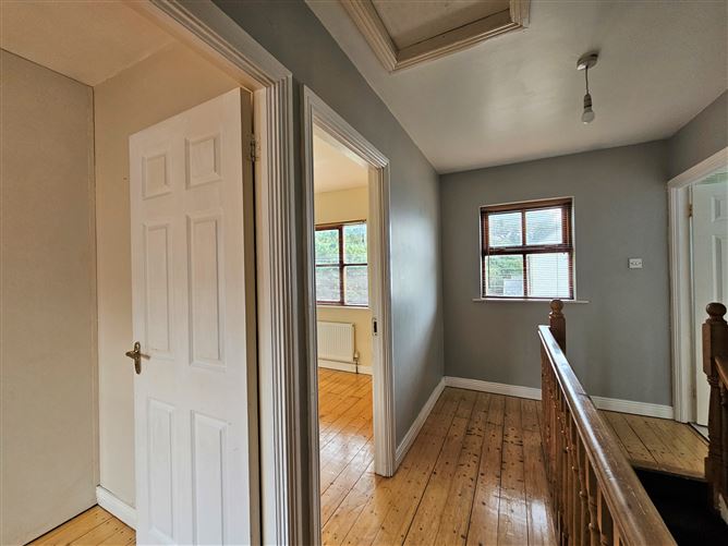 18 The Square, Cnoc na Greine, Kilcullen, Kildare