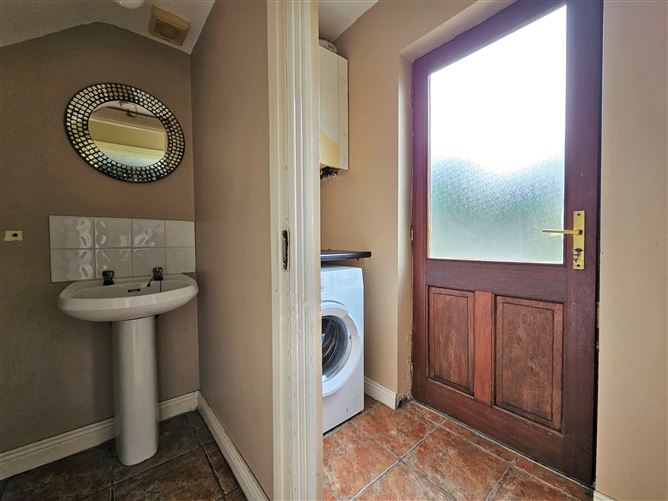 18 The Square, Cnoc na Greine, Kilcullen, Kildare