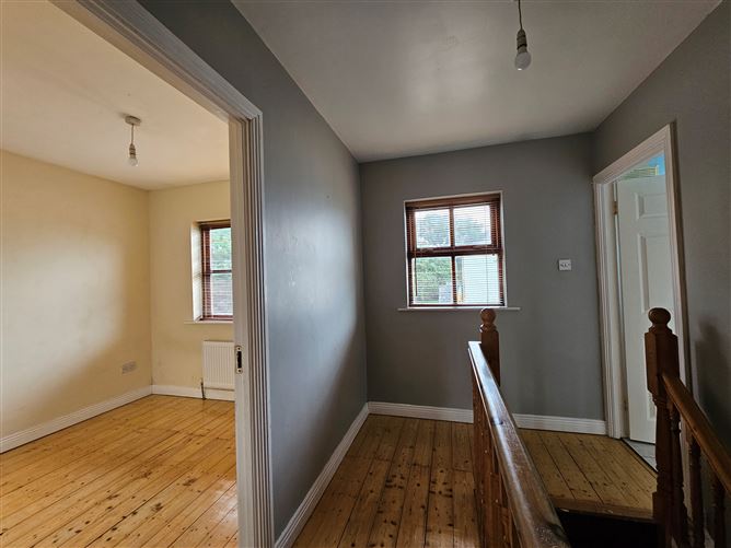 18 The Square, Cnoc na Greine, Kilcullen, Kildare