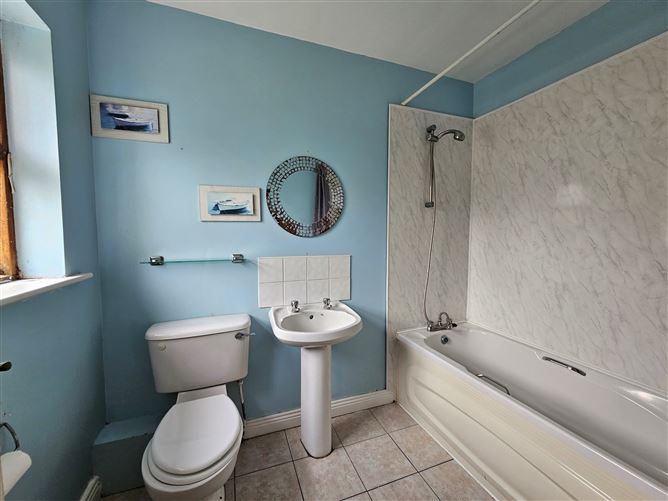 18 The Square, Cnoc na Greine, Kilcullen, Kildare