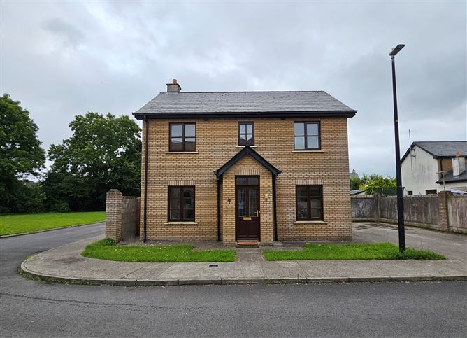 18 The Square, Cnoc na Greine, Kilcullen, Kildare
