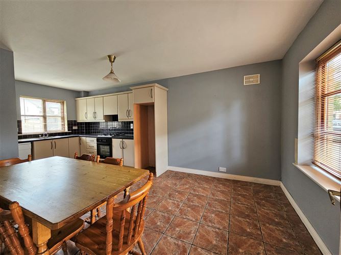 18 The Square, Cnoc na Greine, Kilcullen, Kildare
