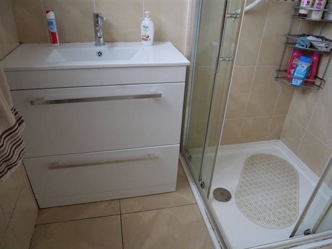 4 Tracton Lawn, Montenotte, Cork