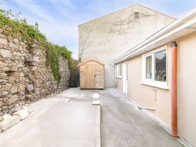 Keenans Lane, Main Street, Castledermot, Kildare