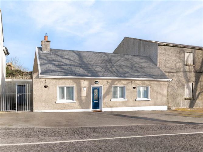 Keenans Lane, Main Street, Castledermot, Kildare
