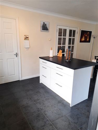 4 Ros Aitinn, Clybaun Road, Knocknacarra, Galway