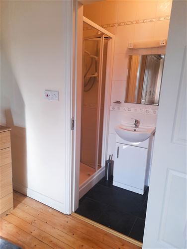 4 Ros Aitinn, Clybaun Road, Knocknacarra, Galway