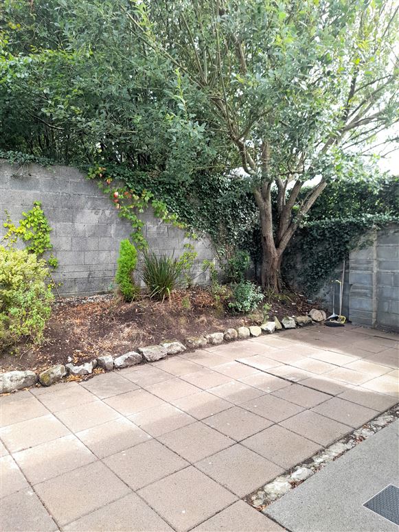 4 Ros Aitinn, Clybaun Road, Knocknacarra, Galway