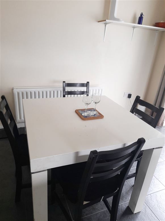4 Ros Aitinn, Clybaun Road, Knocknacarra, Galway