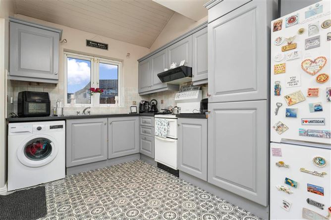 64 Deerhaven Avenue, Huntstown, Dublin 15, D15 R7Y4