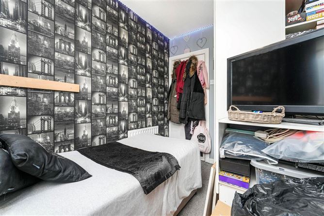 64 Deerhaven Avenue, Huntstown, Dublin 15, D15 R7Y4