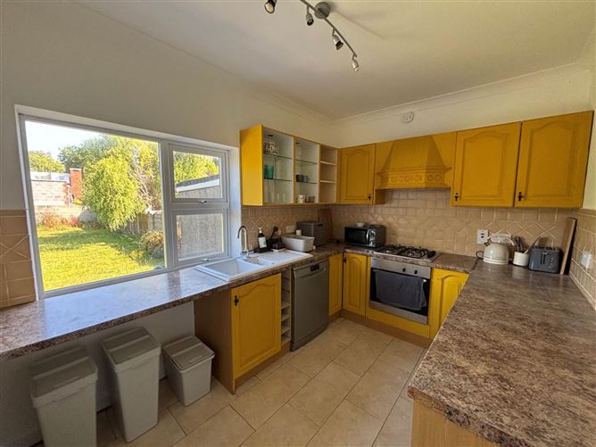 63 Seapark Drive, Clontarf, Dublin 3