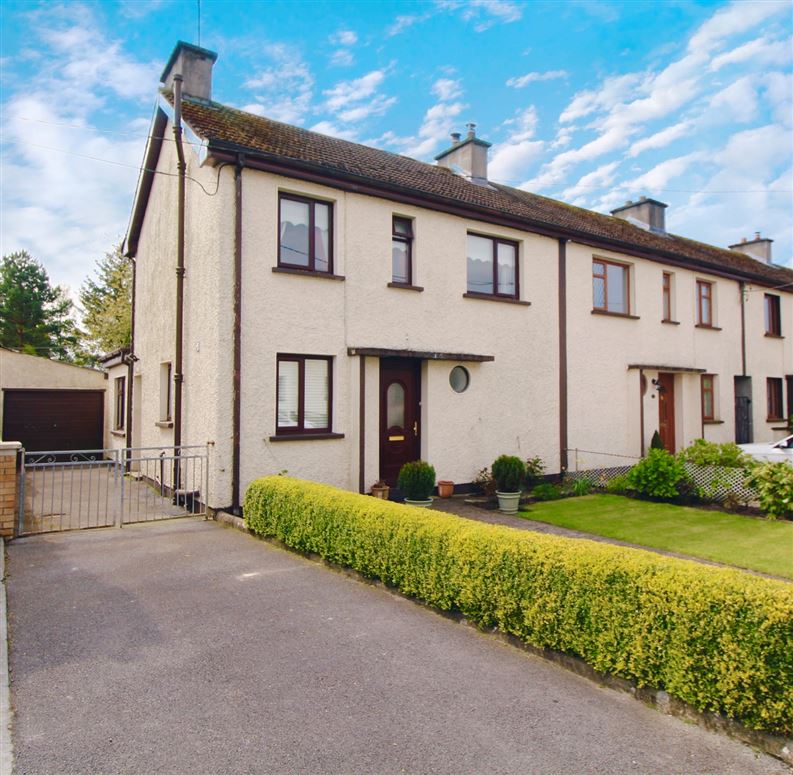 27 St. Comans Park, Athlone West, DNG Begley 4700633