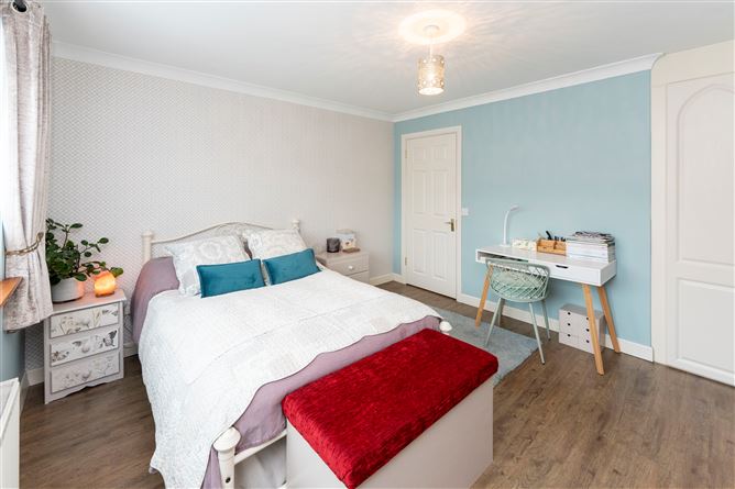 7 Dooneen Road , Woodview, Limerick