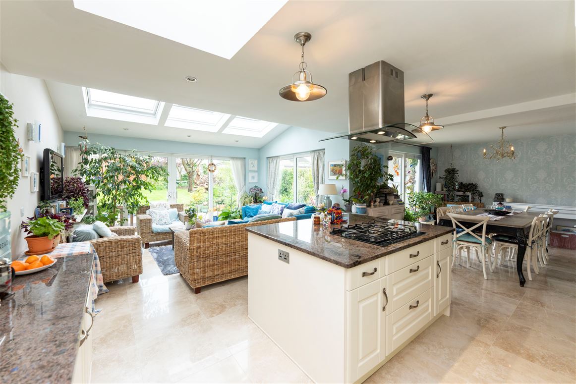 7 Dooneen Road , Woodview, Limerick 7 Dooneen Road , Woodview, Limerick