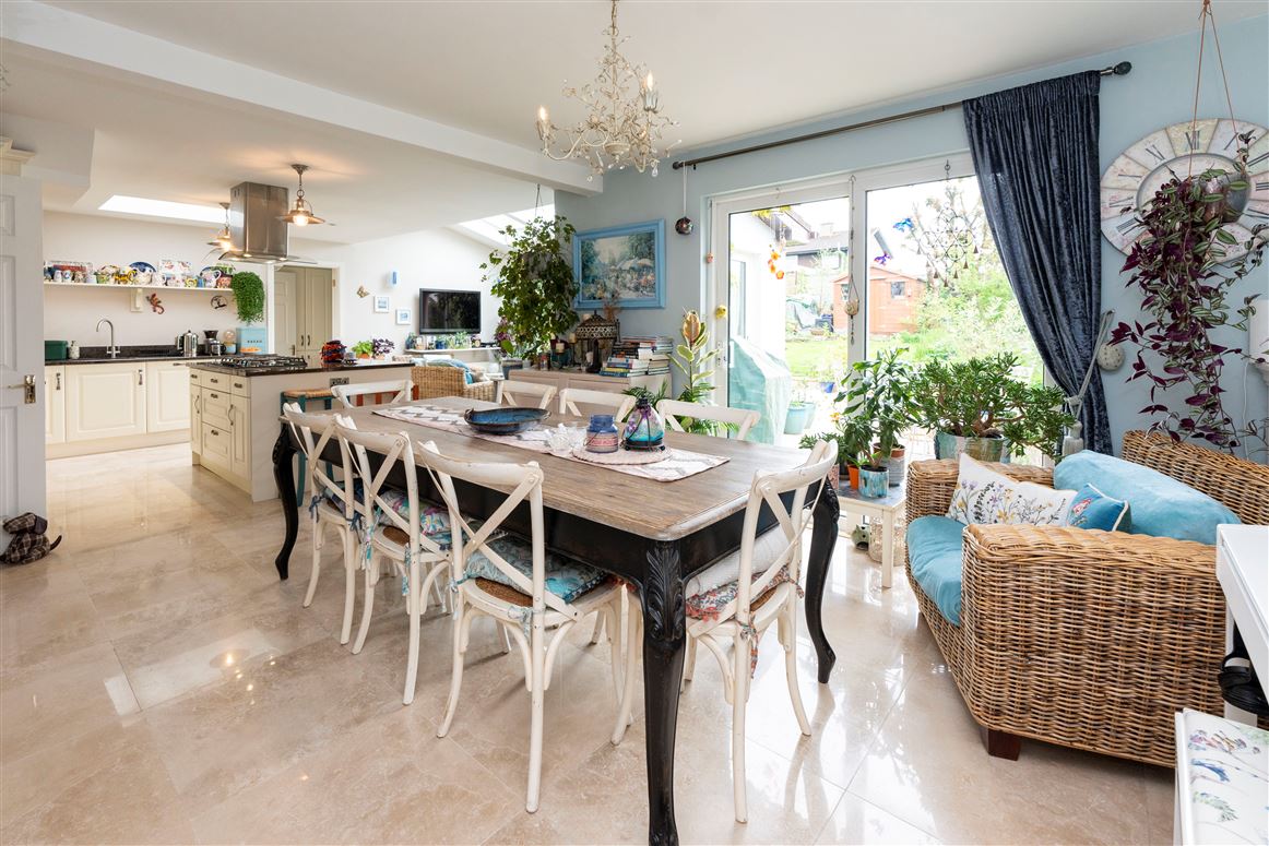 7 Dooneen Road , Woodview, Limerick 7 Dooneen Road , Woodview, Limerick