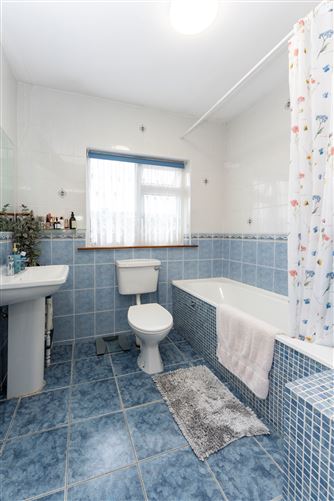 7 Dooneen Road , Woodview, Limerick