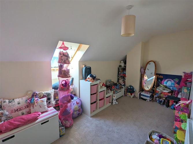 9 The Mews, Millersbrook, Nenagh, Co. Tipperary