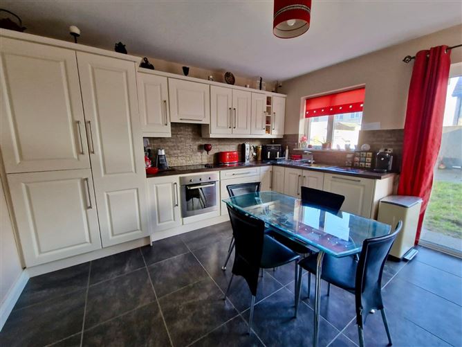 9 The Mews, Millersbrook, Nenagh, Co. Tipperary