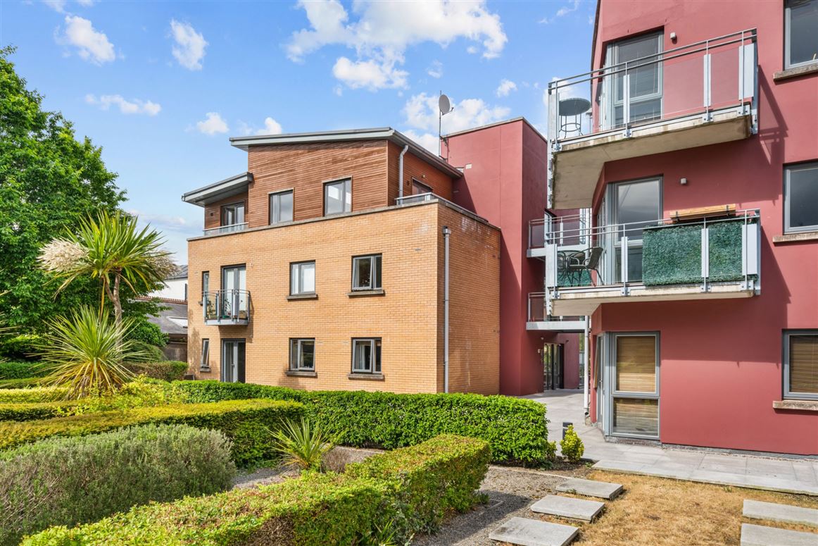 7 Les Buissonnets, Sweetmans Avenue, Blackrock, Co. Dublin