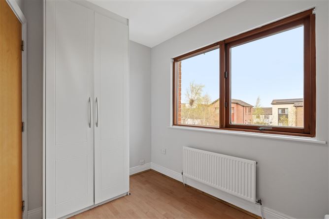 Photo 21 of 27 — 68 Hunters Walk, Hunterswood, Ballycullen, Dublin 24