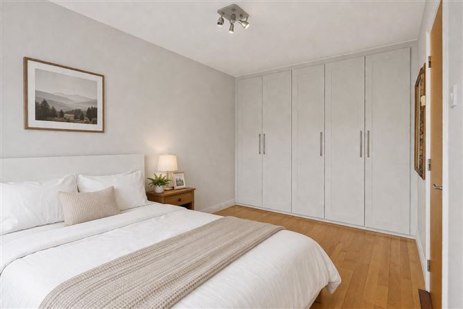 Photo 13 of 27 — 68 Hunters Walk, Hunterswood, Ballycullen, Dublin 24
