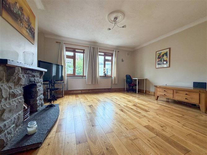 65 Claremont Park, Rahoon, Galway