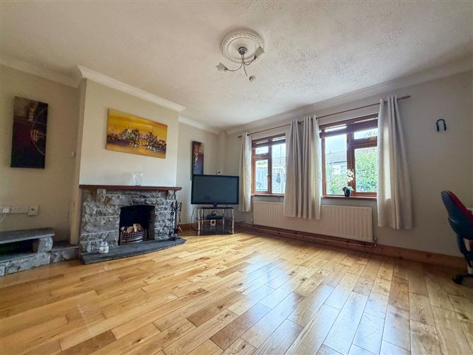 65 Claremont Park, Rahoon, Galway