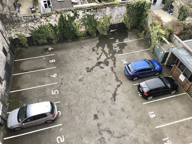 18 Castle House, Davitt's Quay, Dungarvan, Waterford