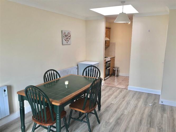 18 Castle House, Davitt's Quay, Dungarvan, Waterford