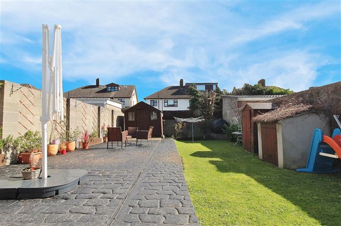 33 Elm Mount Avenue, Beaumont, Dublin 9