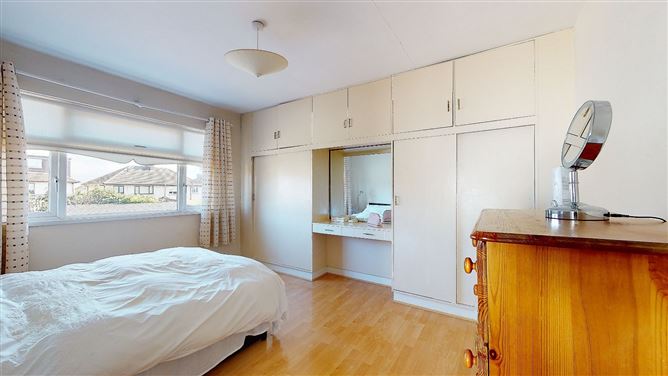 33 Elm Mount Avenue, Beaumont, Dublin 9