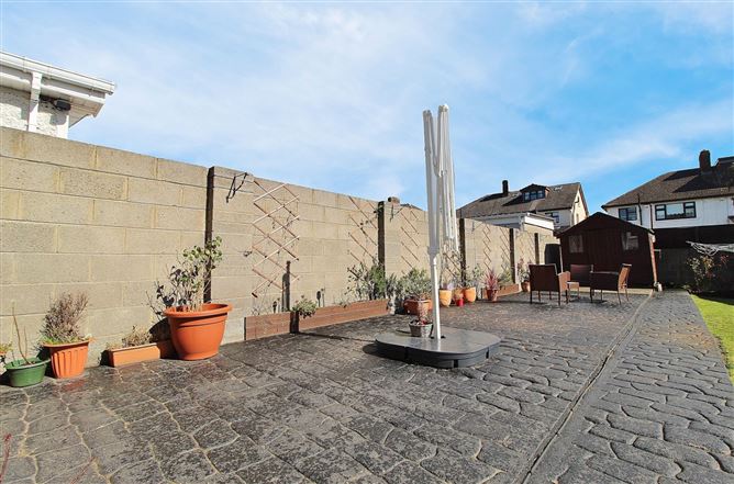 33 Elm Mount Avenue, Beaumont, Dublin 9