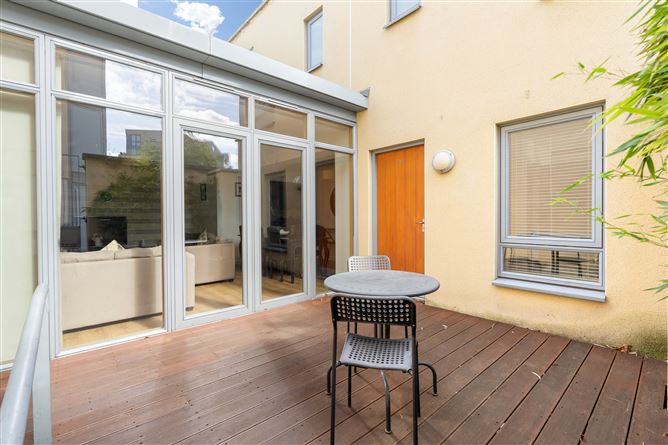 12 The Pidgeon House, The Gasworks, Grand Canal Dk, Dublin 4