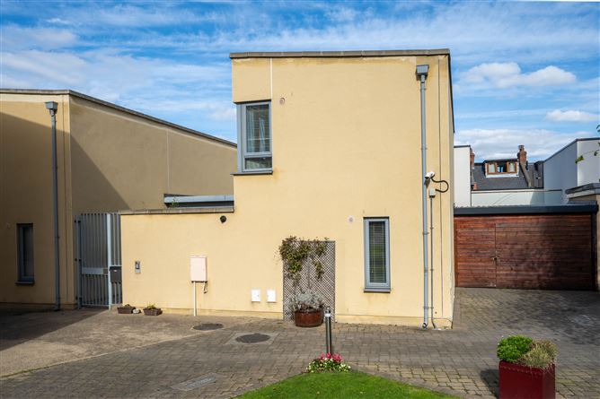 12 The Pidgeon House, The Gasworks, Grand Canal Dk, Dublin 4