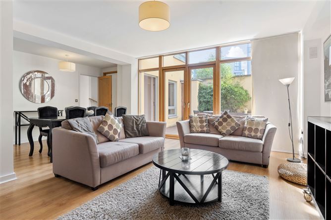 12 The Pidgeon House, The Gasworks, Grand Canal Dk, Dublin 4