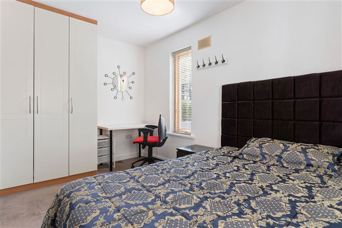 12 The Pidgeon House, The Gasworks, Grand Canal Dk, Dublin 4