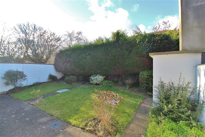 2 The Oaks, Clontarf, Dublin 3
