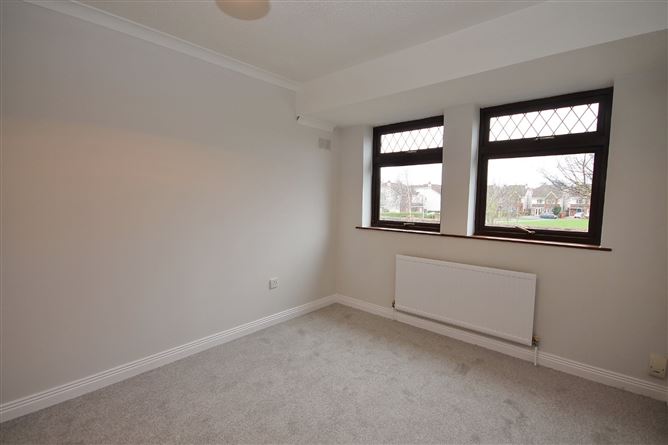 10 Ballyowen Road, Lucan, Co. Dublin