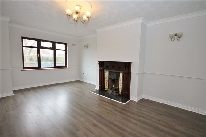 10 Ballyowen Road, Lucan, Co. Dublin
