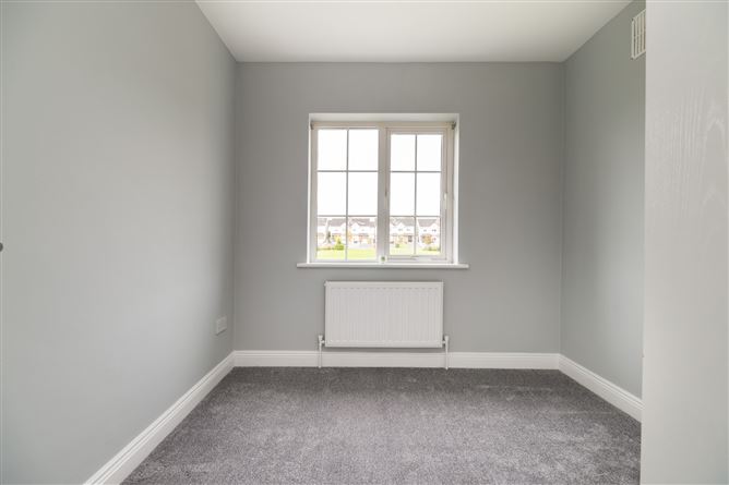 30 Westwood Grove, Clara, Co. Offaly