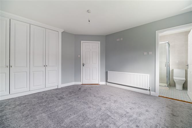 30 Westwood Grove, Clara, Co. Offaly