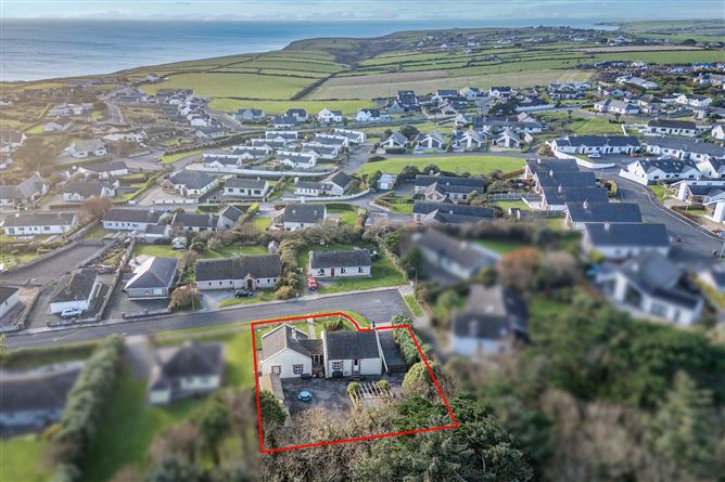 4 Pine Hill, Dunmore East, Waterford