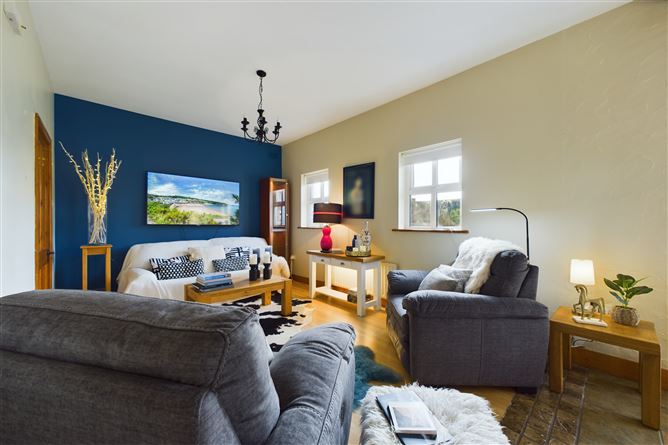 4 Pine Hill, Dunmore East, Waterford